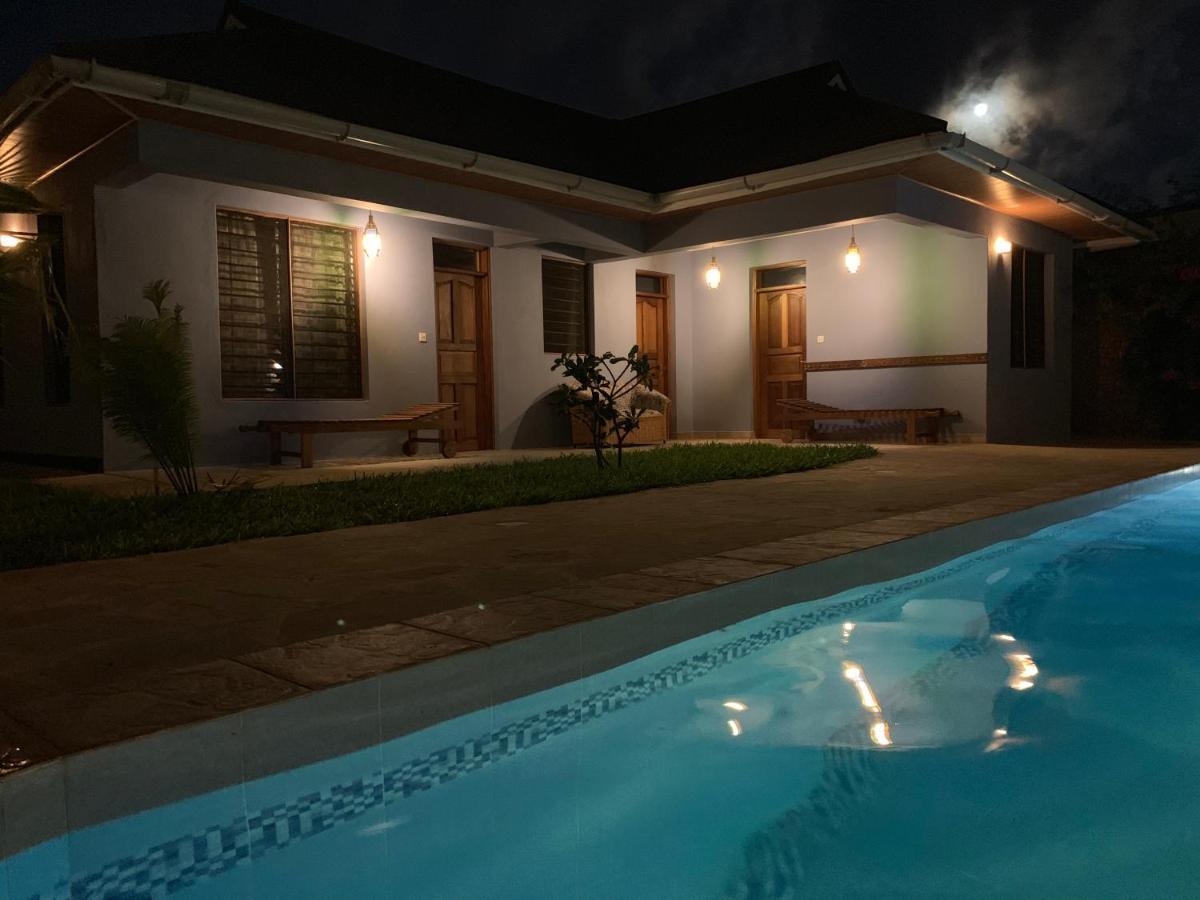 Lions Home Diani Beach Exterior foto